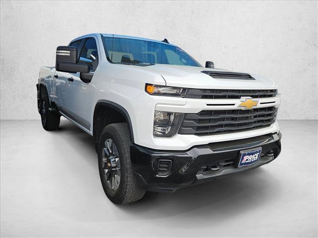 Used 2024 Chevrolet Silverado 2500 Custom w/ Custom Value Package image 3