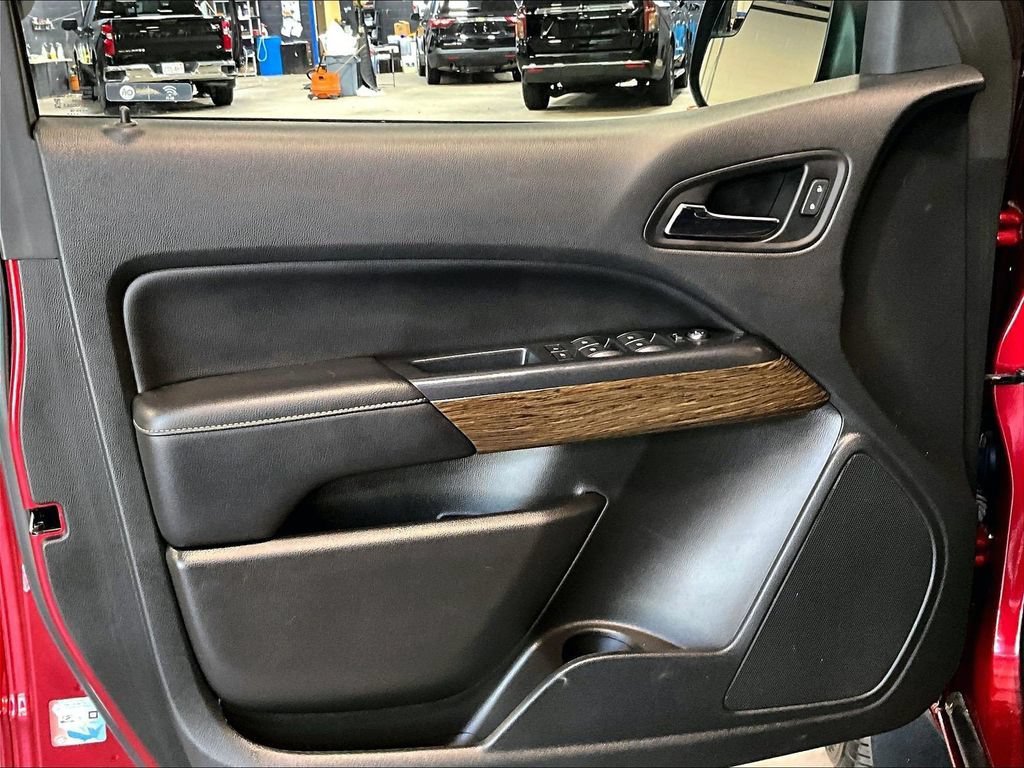 Used 2019 GMC Canyon Denali AWD/4WD image 9