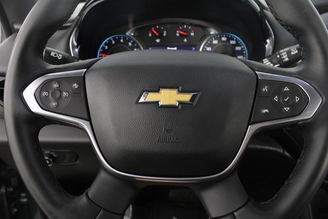 Used 2023 Chevrolet Traverse LT w/ Rear Camera Mirror Package image 14
