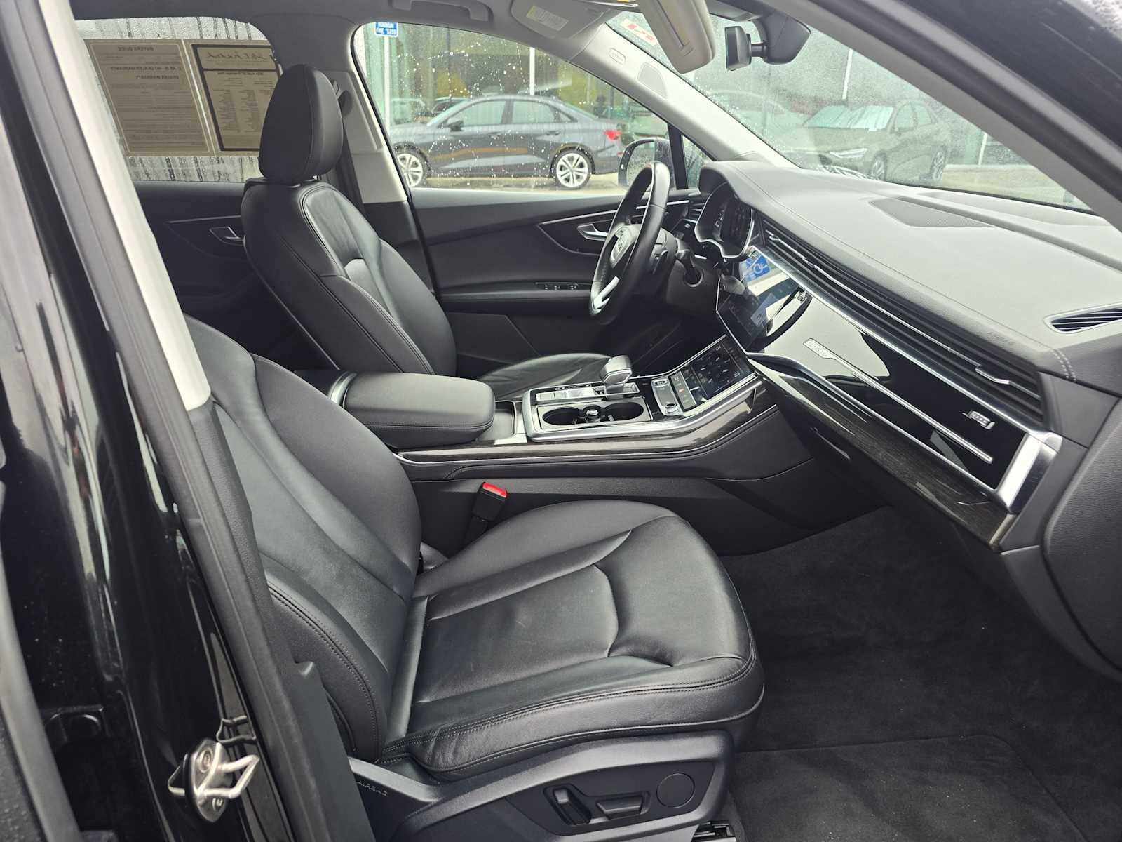 Used 2024 Audi Q7 Premium Plus image 11