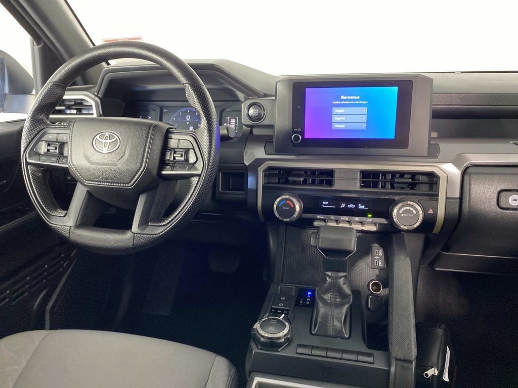Used 2025 Toyota Tacoma SR5 AWD/4WD image 13