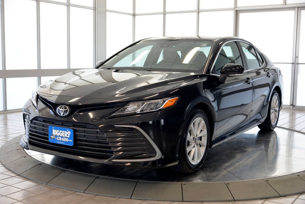Used 2024 Toyota Camry LE w/ Cold Weather Package AWD/4WD image 4