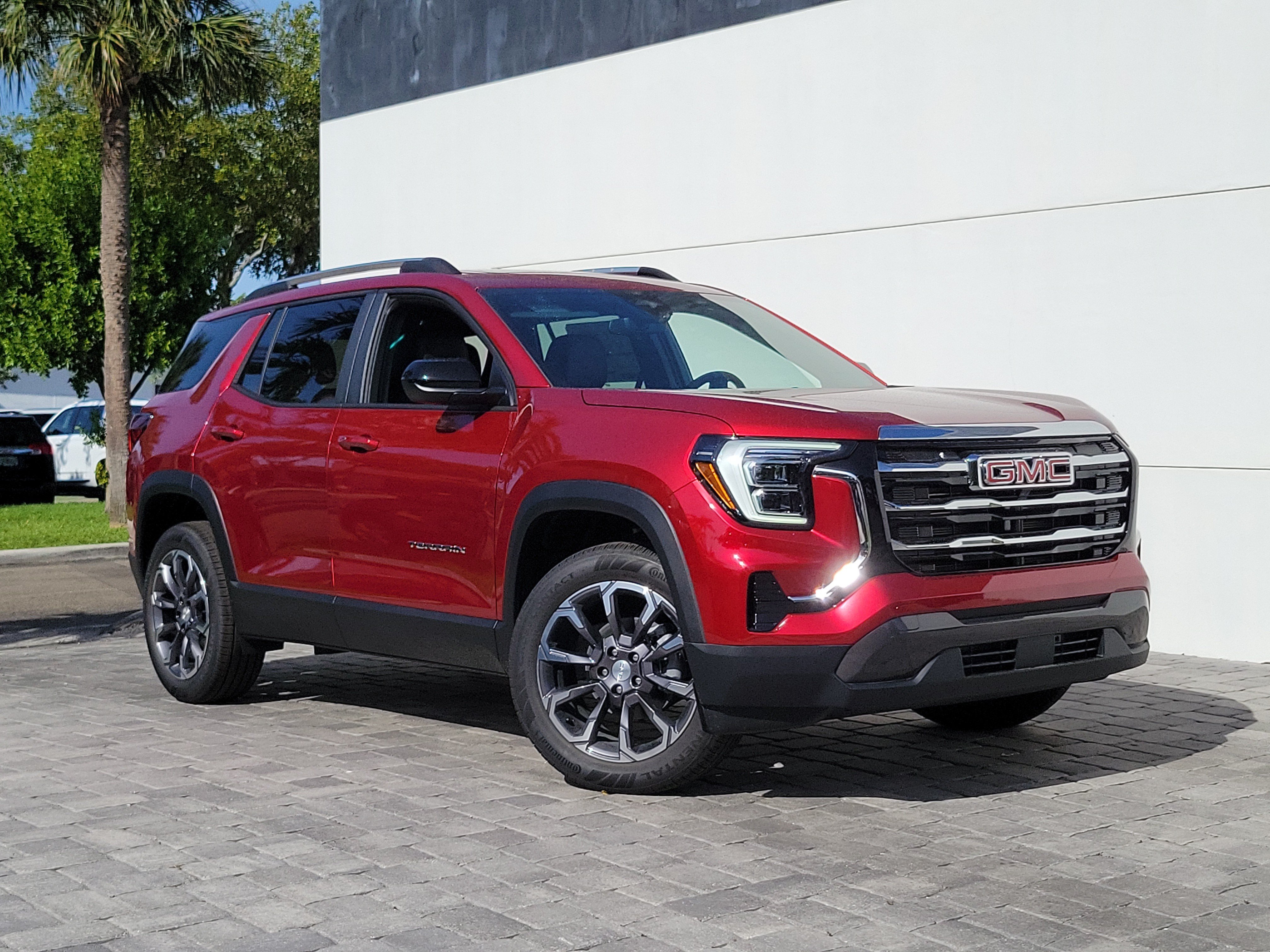 New 2027 GMC Terrain Elevation w/ Elevation Premium Package FWD image 1