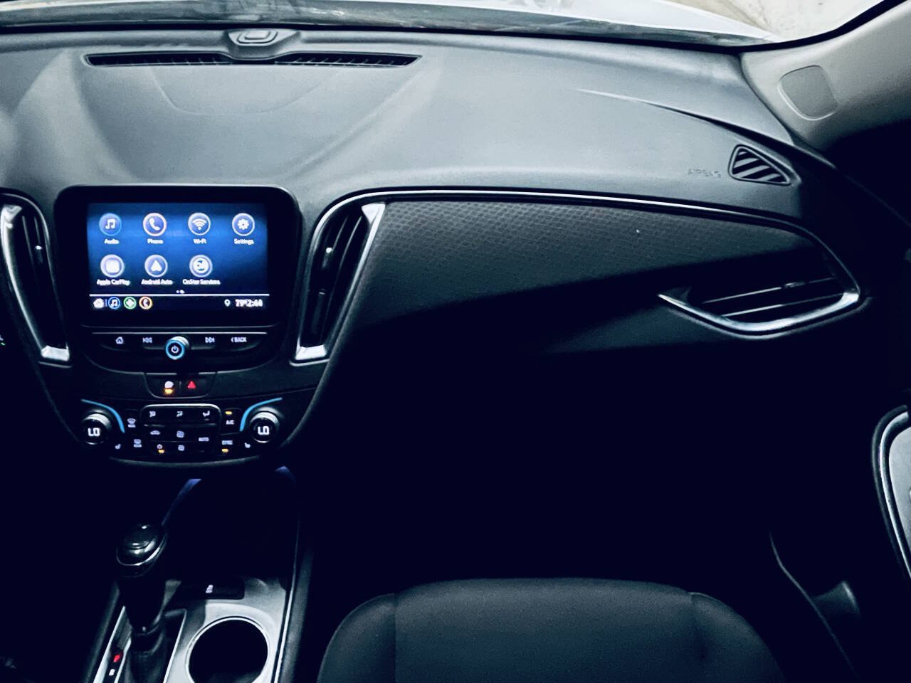 Used 2020 Chevrolet Malibu LT FWD image 26