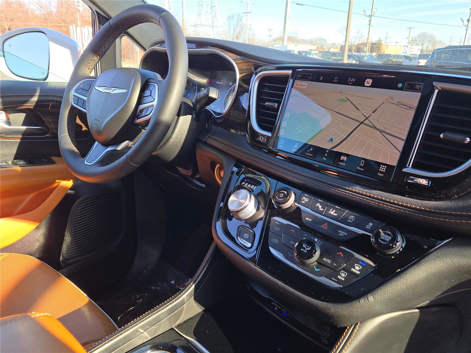 Certified 2022 Chrysler Pacifica Pinnacle AWD/4WD image 10
