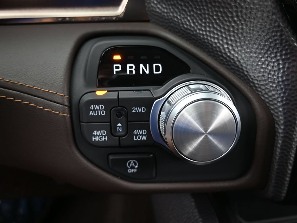 Used 2025 RAM 1500 Limited AWD/4WD image 24