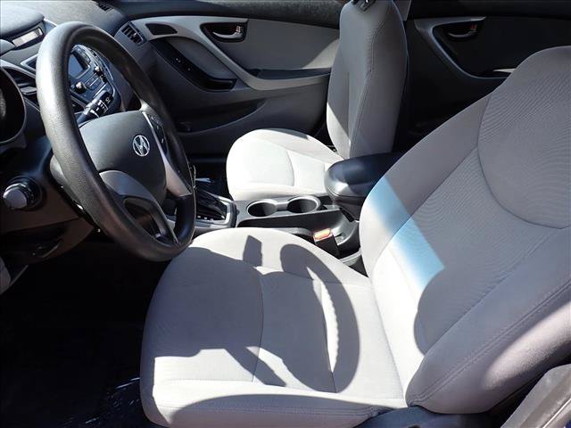 Used 2016 Hyundai Elantra SE FWD image 8