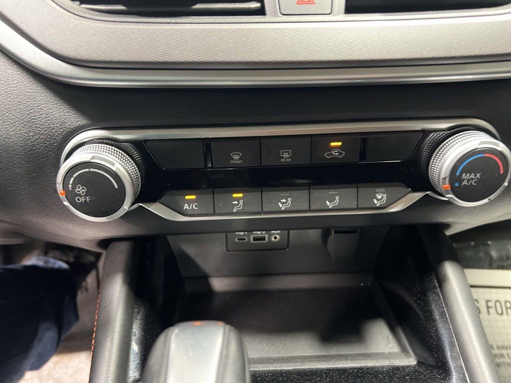 Used 2025 Nissan Altima 2.5 SR image 30