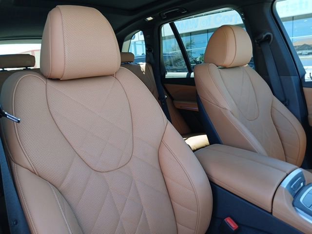 Used 2024 BMW X5 sDrive40i w/ Parking Assistance Package image 19
