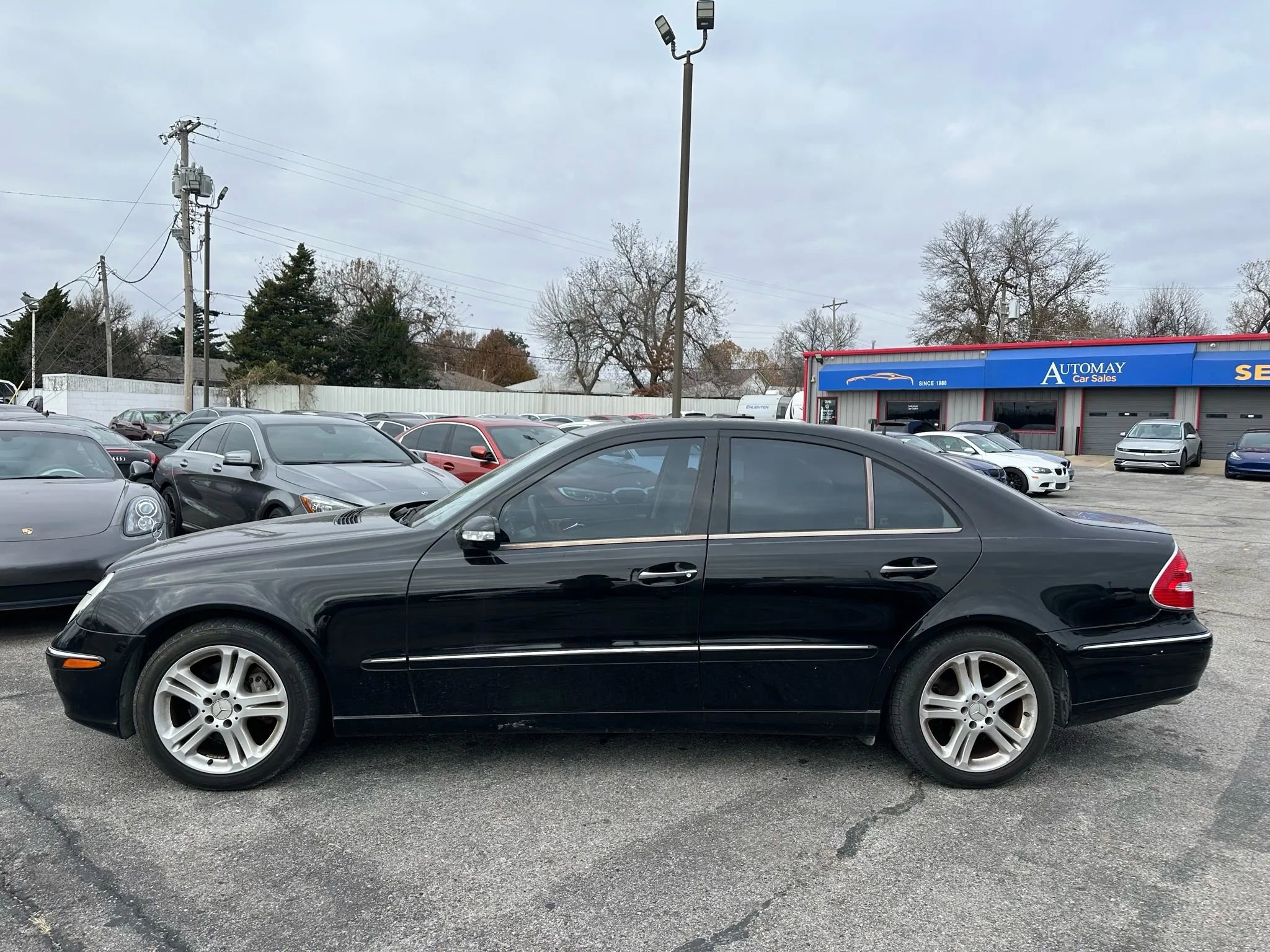 Used 2005 Mercedes-Benz E 500 Sedan image 34