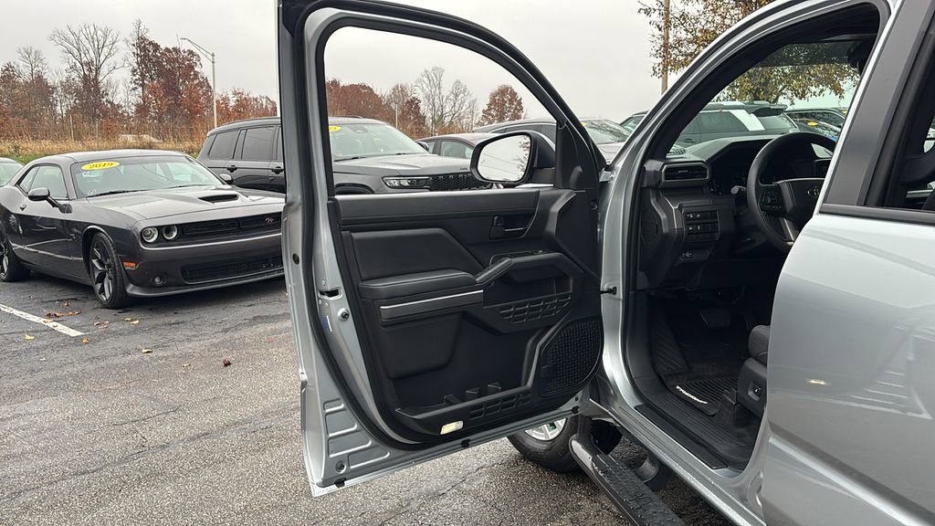 Used 2024 Toyota Tacoma SR5 image 11