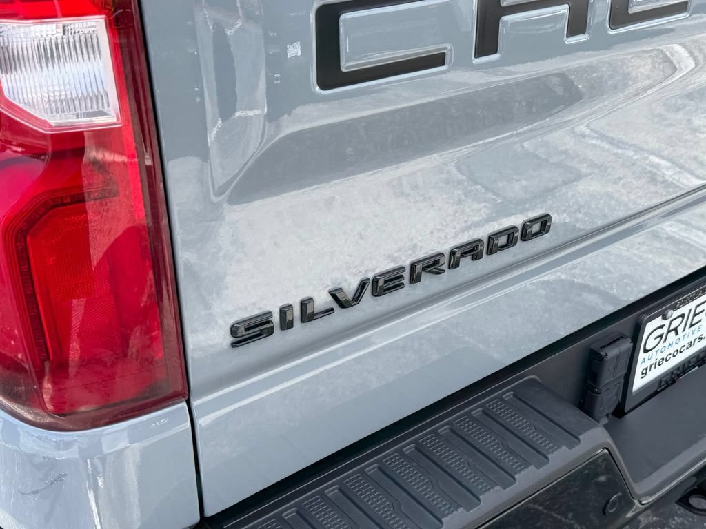 Used 2024 Chevrolet Silverado 1500 ZR2 w/ Technology Package AWD/4WD image 15