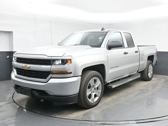 Used 2019 Chevrolet Silverado 1500 Custom w/ Custom Convenience Package RWD image 10