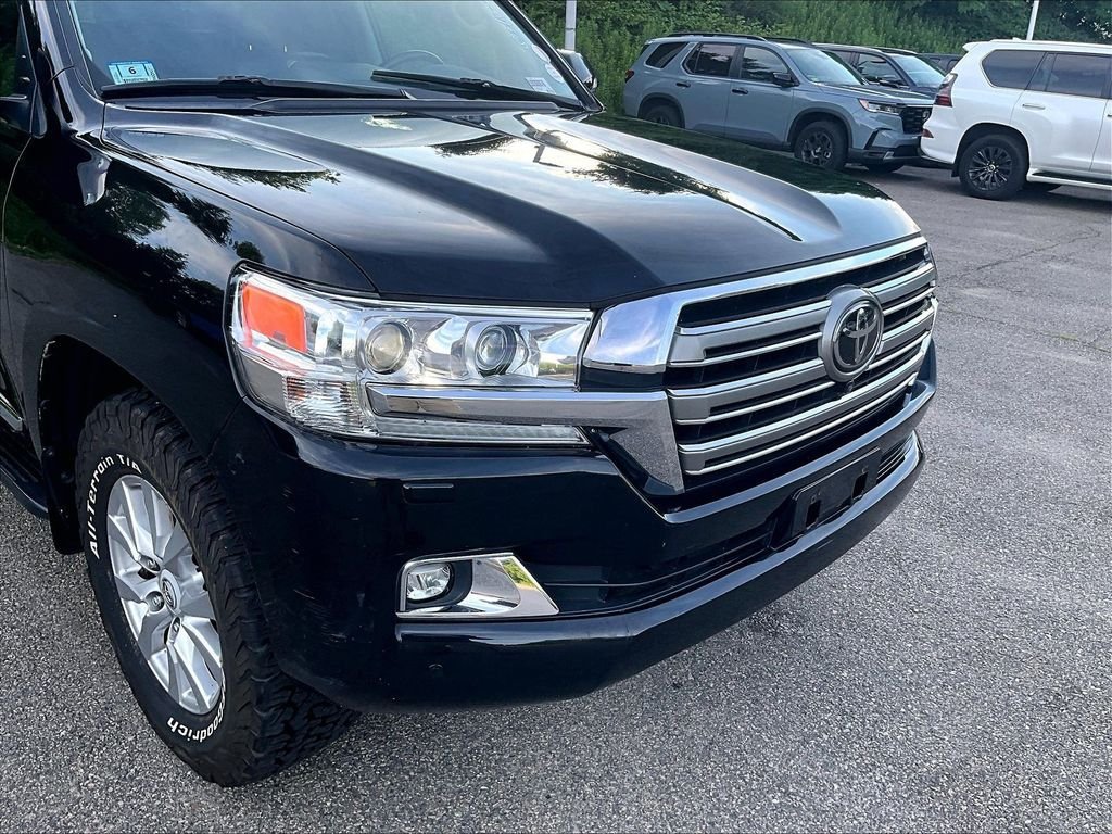 Used 2016 Toyota Land Cruiser AWD/4WD image 8