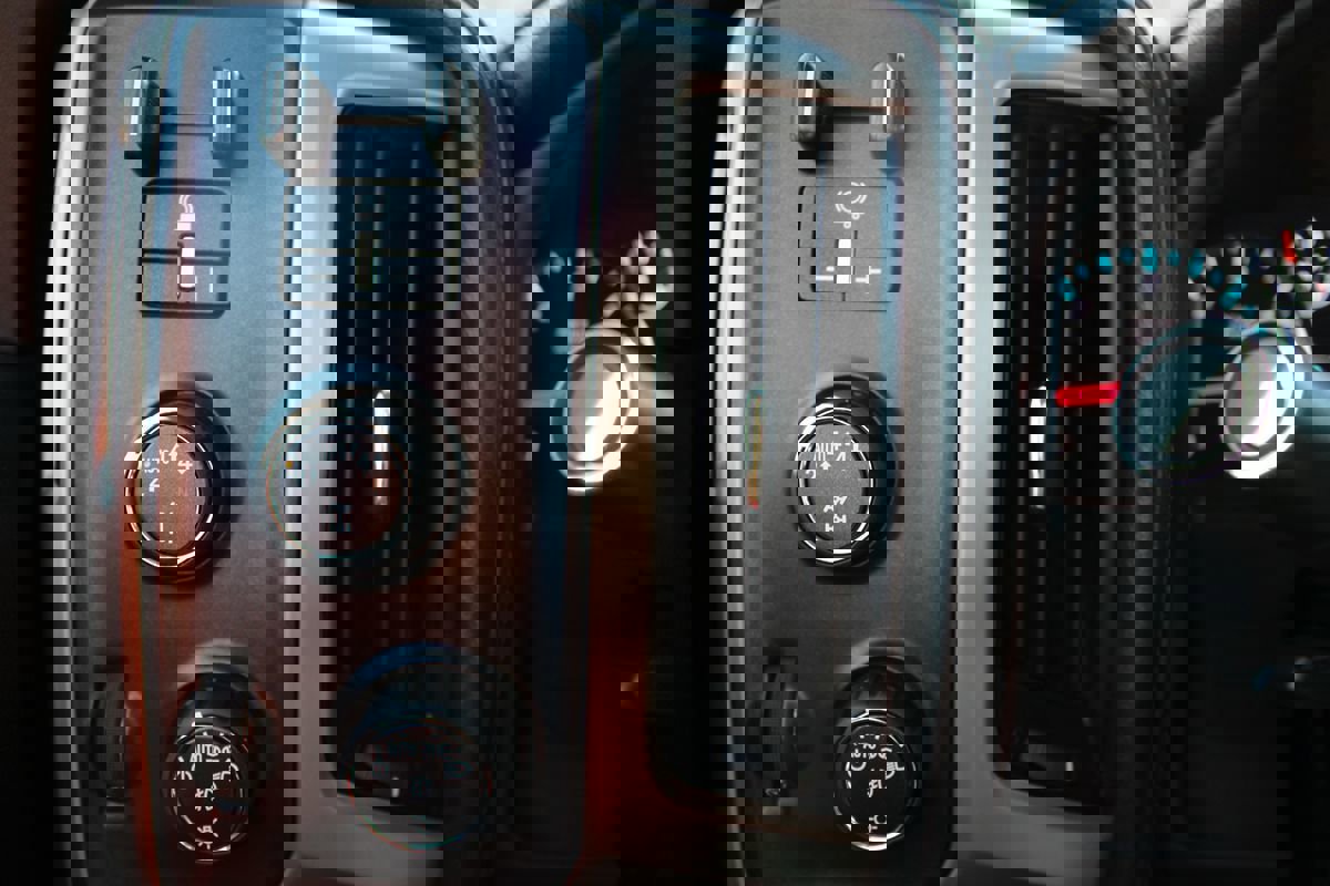 Used 2018 GMC Sierra 1500 Denali w/ Denali Ultimate Package image 20