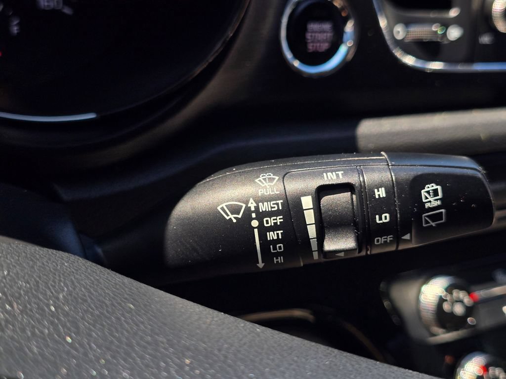 Used 2020 Kia Sedona EX FWD image 28