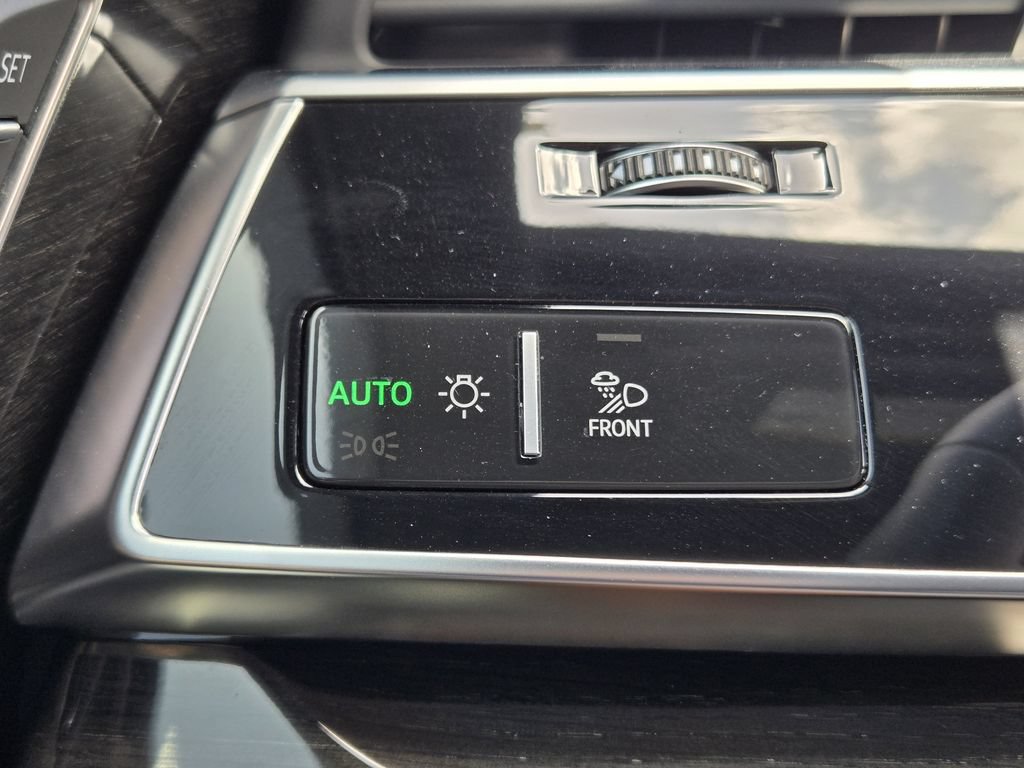 Certified 2023 Audi Q7 2.0T Premium Plus w/ Prestige Package AWD/4WD image 28