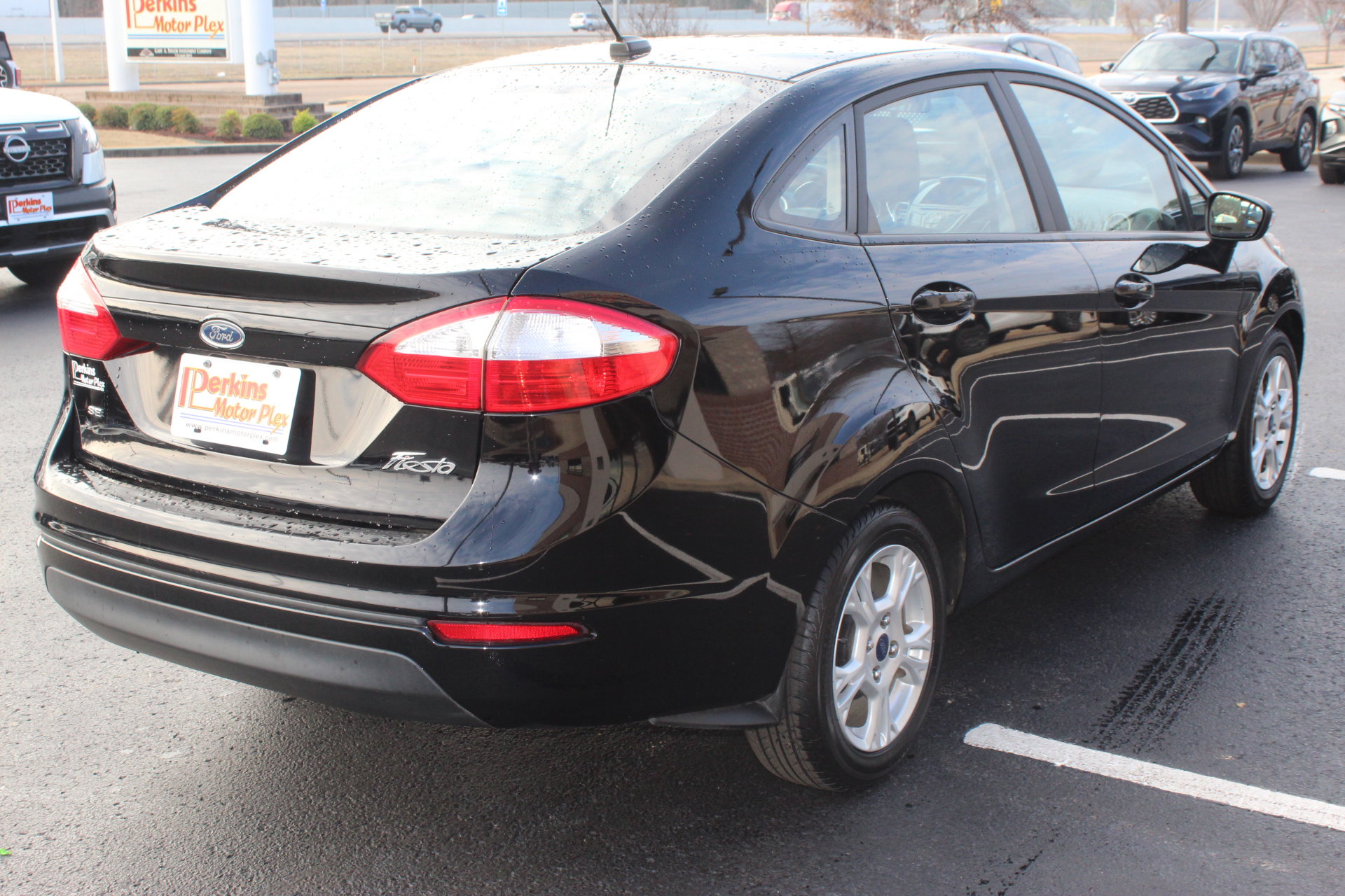 Used 2016 Ford Fiesta SE image 6