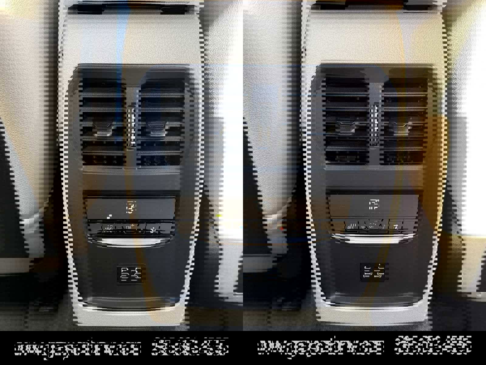 Used 2026 BMW 330i Sedan w/ Convenience Package image 30