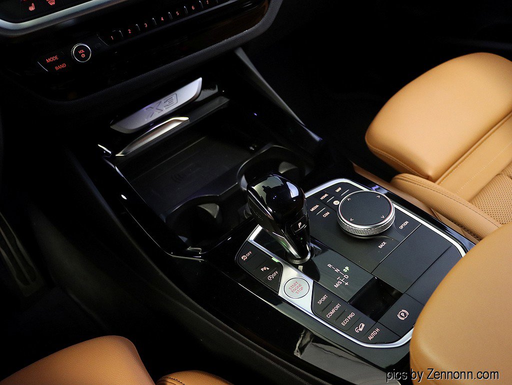 Certified 2024 BMW X3 xDrive30i w/ Premium Package image 24