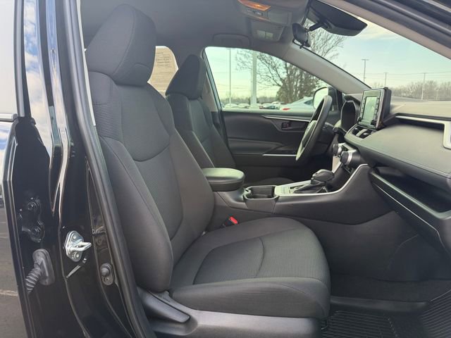 Certified 2021 Toyota RAV4 LE image 18