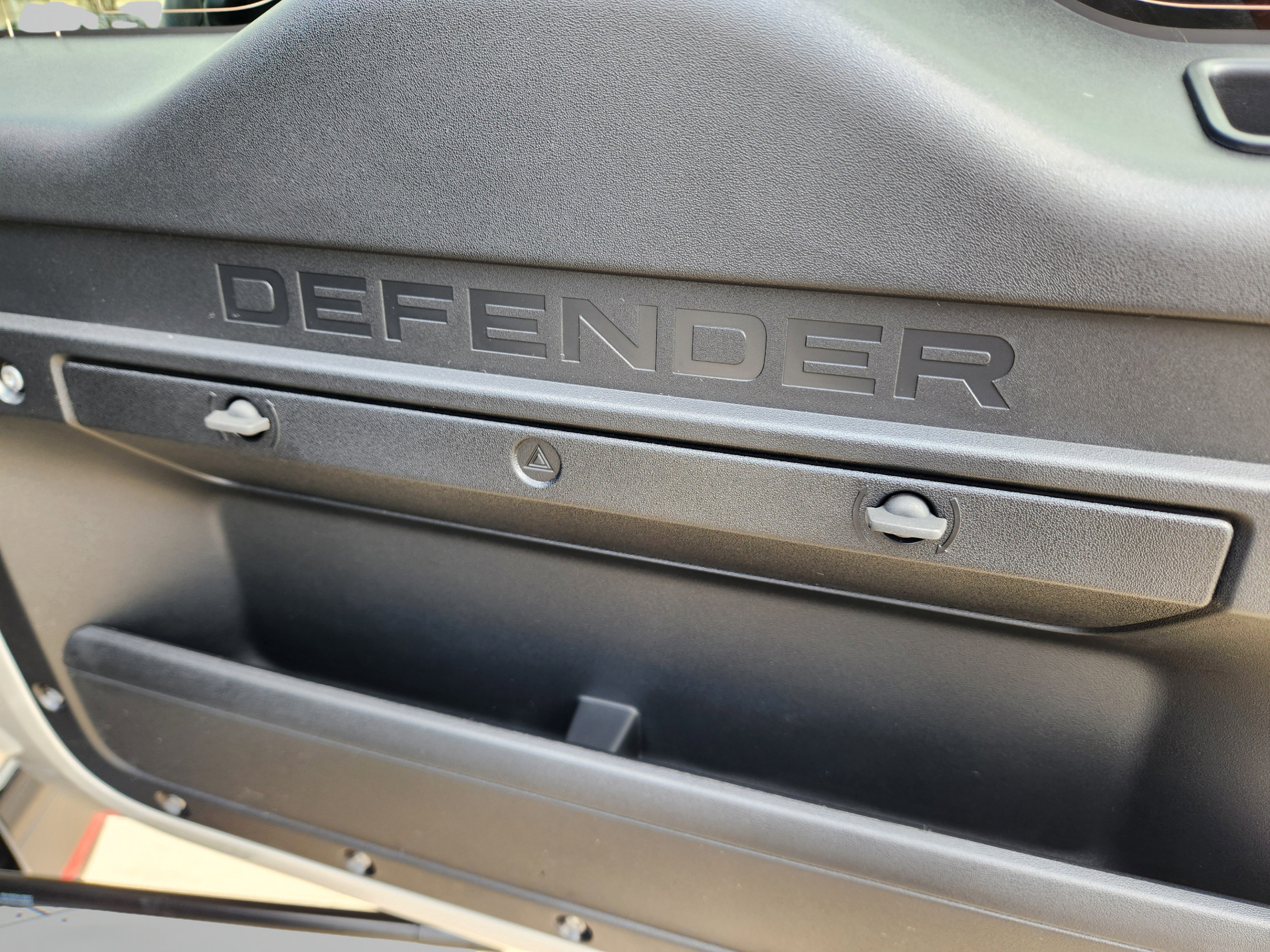 New 2026 Land Rover Defender 110 S AWD/4WD image 28