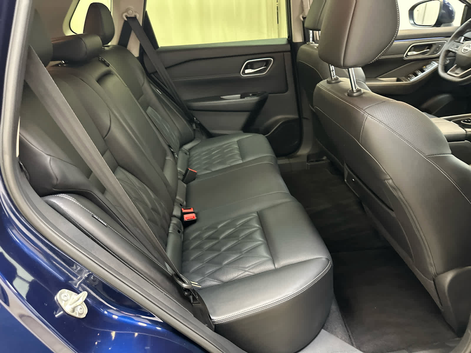 Certified 2025 Nissan Rogue Platinum image 20