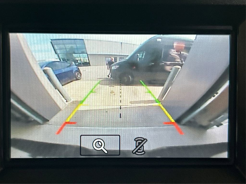 Used 2018 Ford F150 XLT image 33