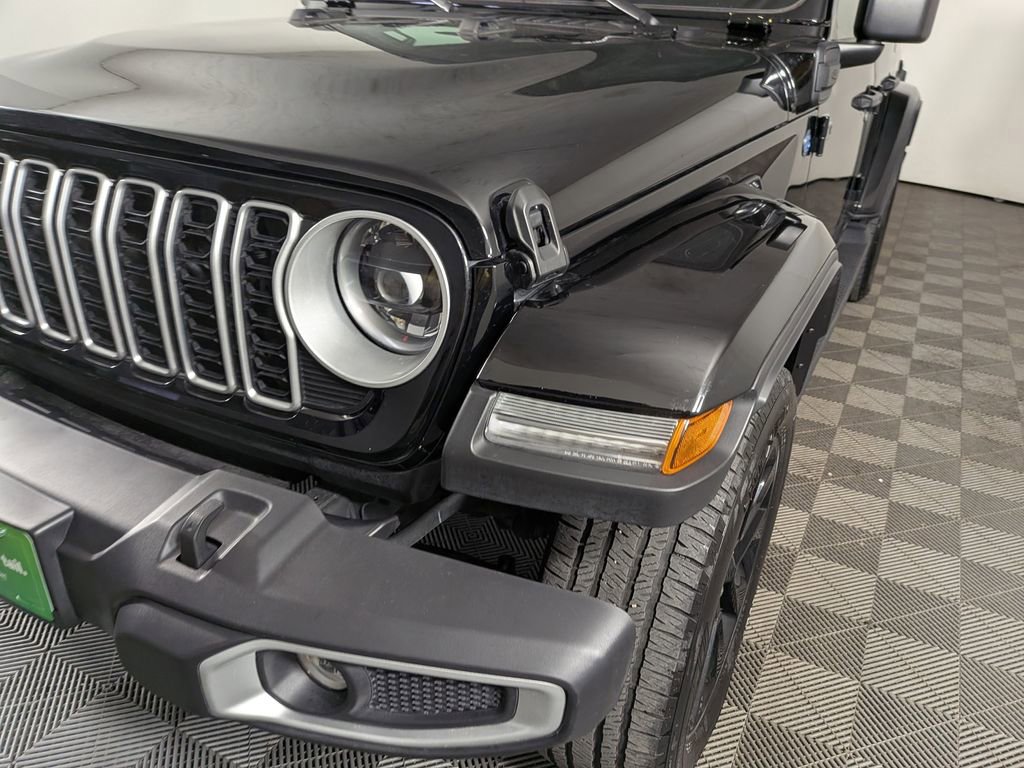 Certified 2025 Jeep Wrangler Unlimited Sahara image 13