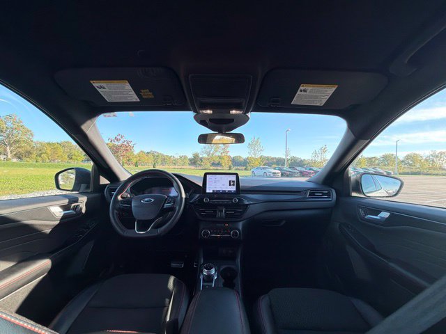 Used 2023 Ford Escape ST-Line w/ Equipment Group 301A FWD image 19