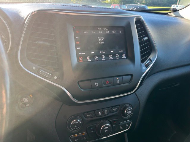 Certified 2021 Jeep Cherokee Latitude Plus AWD/4WD image 14