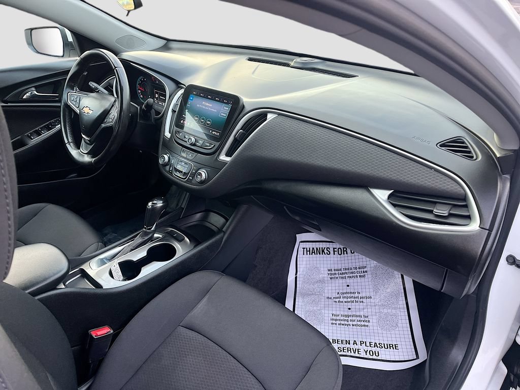 Used 2020 Chevrolet Malibu RS FWD image 27