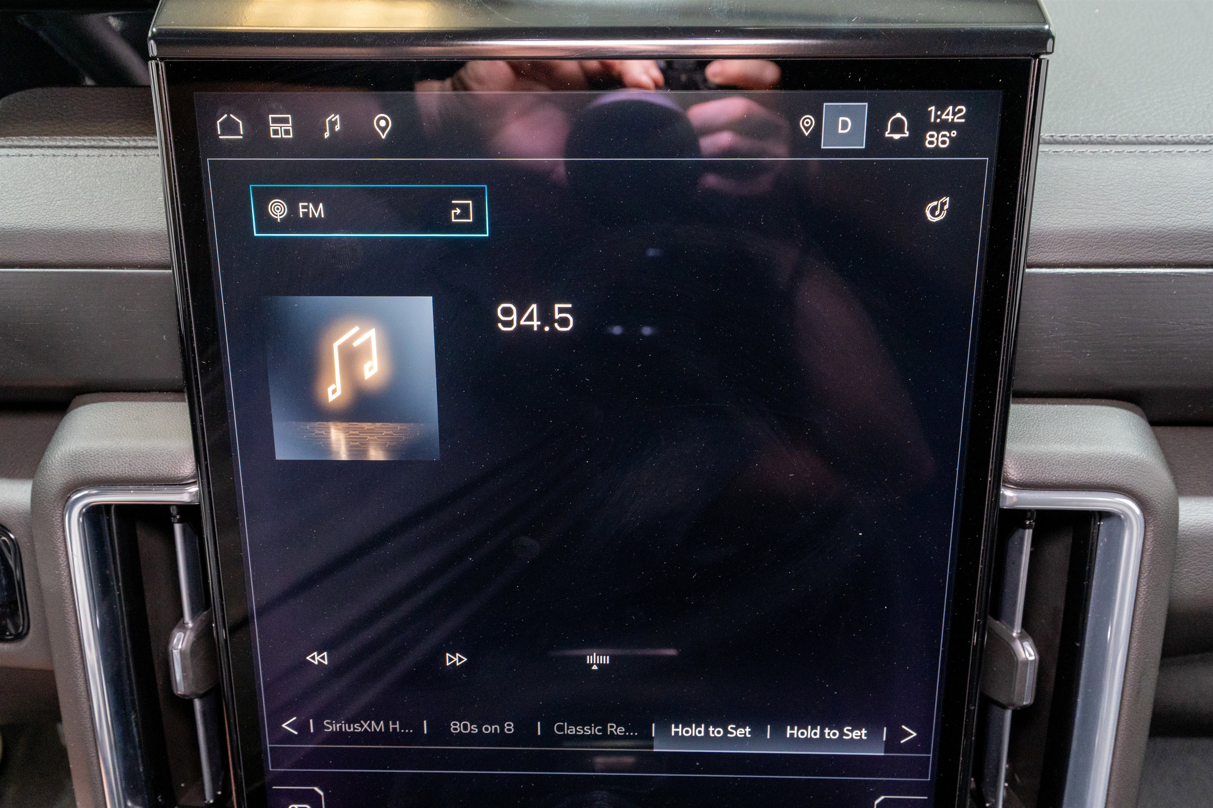 Used 2025 GMC Yukon Denali RWD image 20