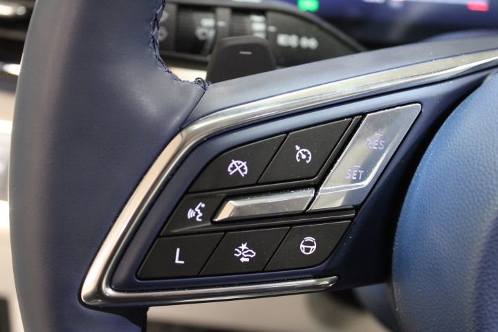 Certified 2025 Buick Enclave Avenir w/ Super Cruise Package image 37