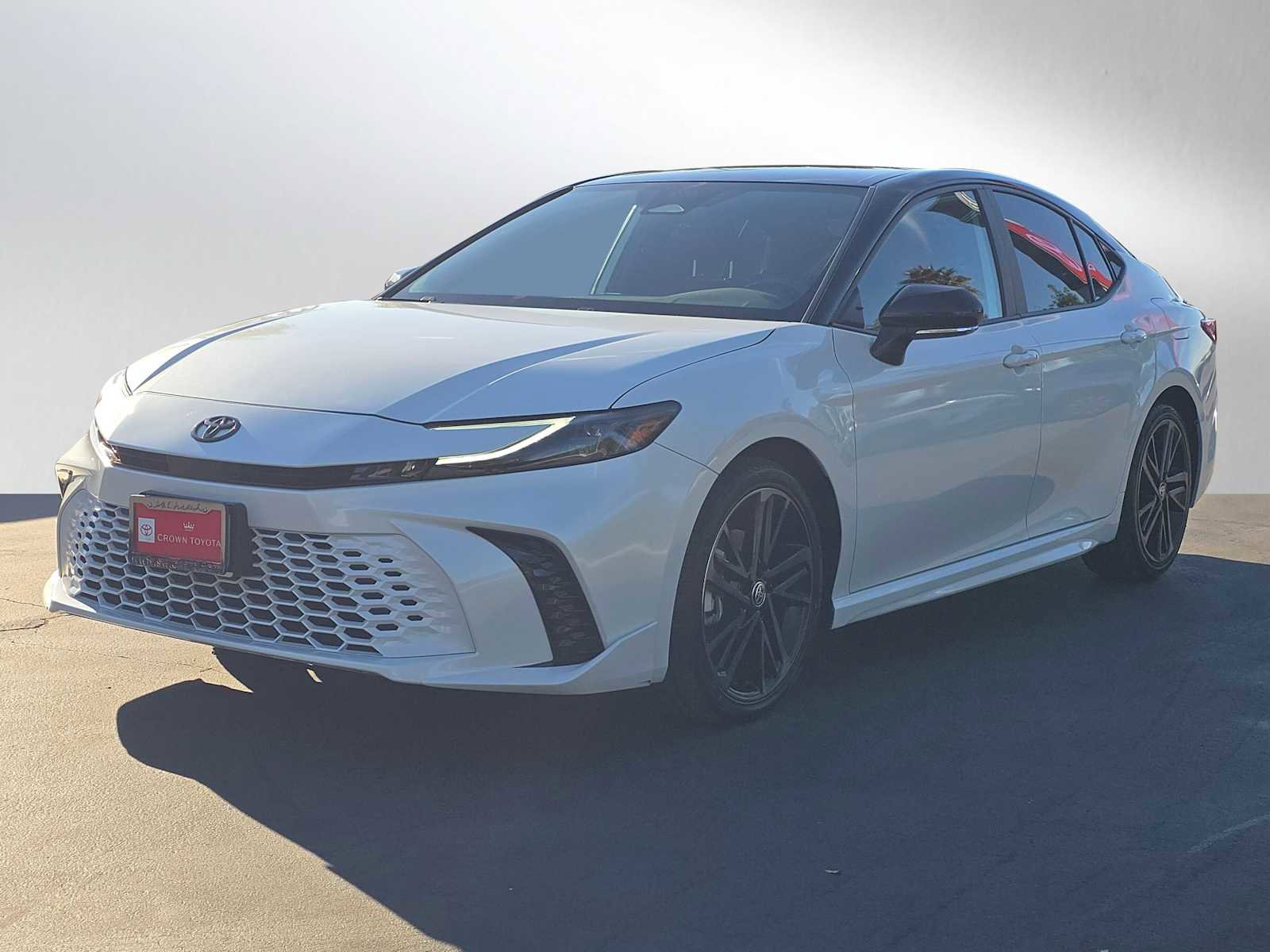 Used 2025 Toyota Camry XSE image 7