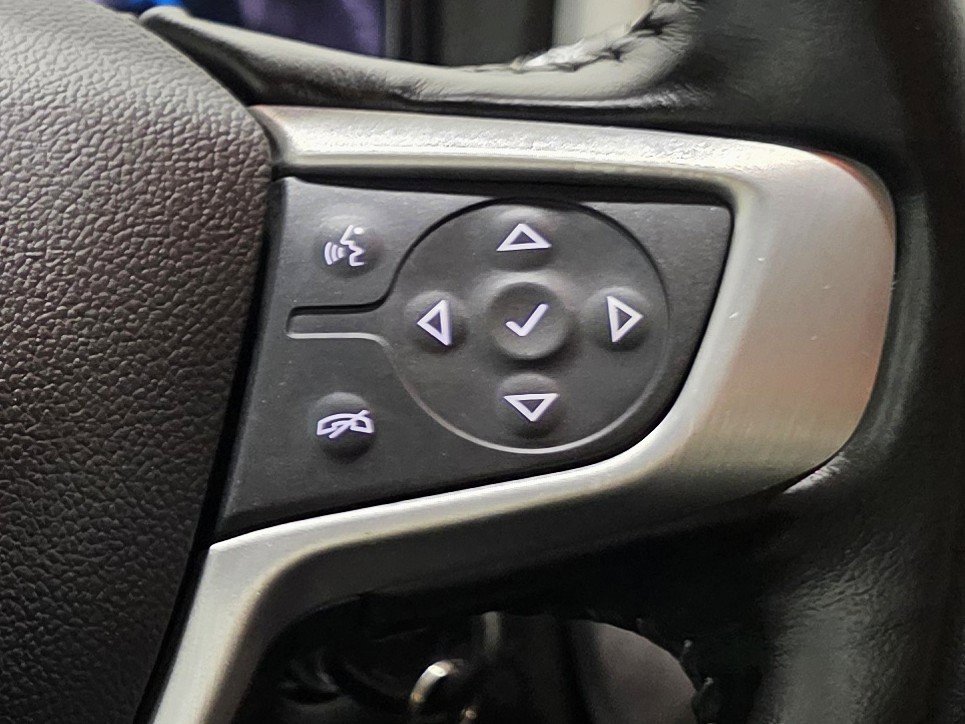 Used 2019 GMC Canyon SLE image 6