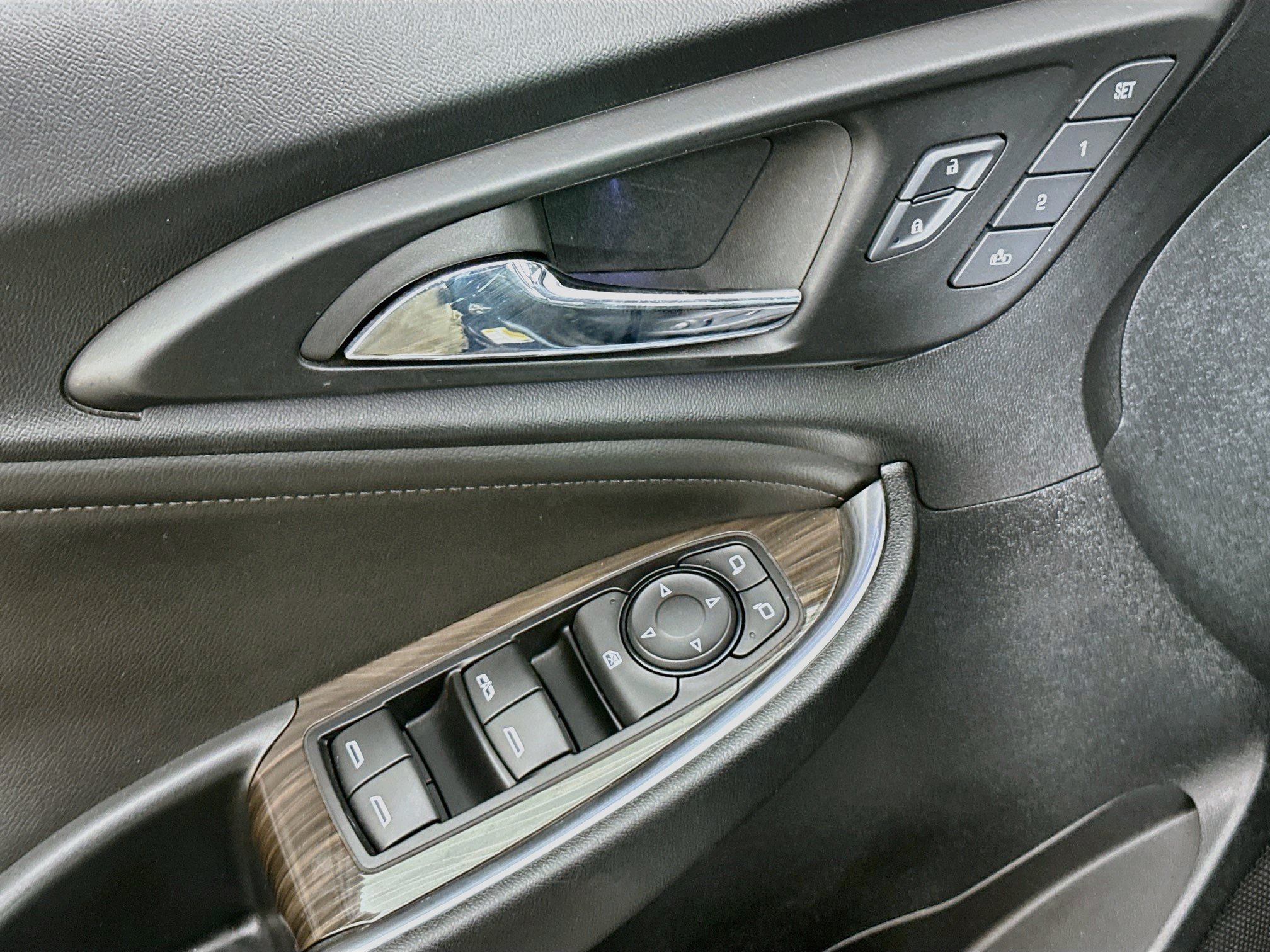Used 2024 Chevrolet Malibu LT FWD image 15