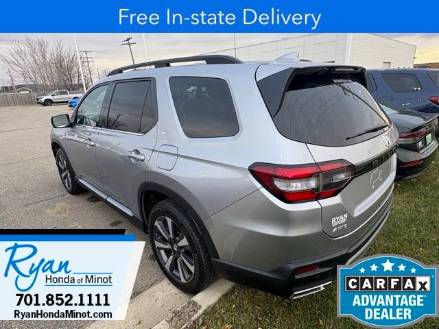 Certified 2025 Honda Pilot Touring image 6