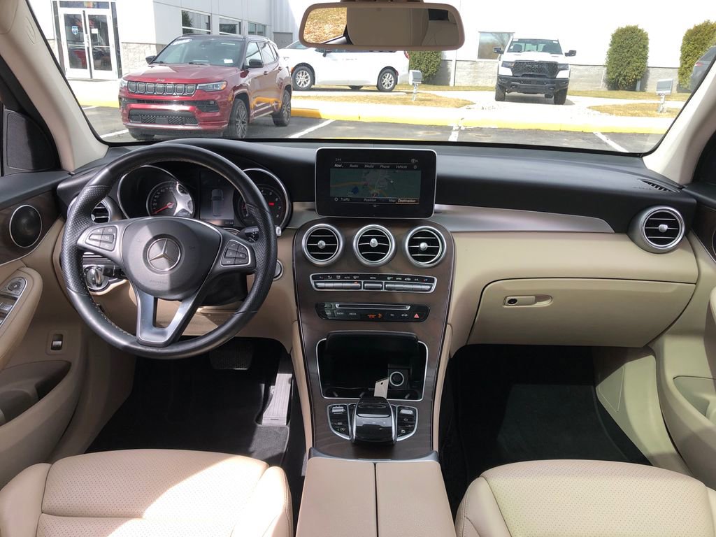 Used 2018 Mercedes-Benz GLC 300 4MATIC image 29