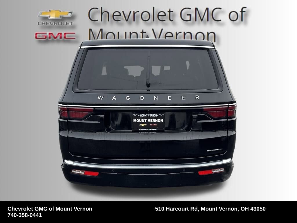 Used 2024 Jeep Wagoneer Series II w/ Flexible Seating Group image 4