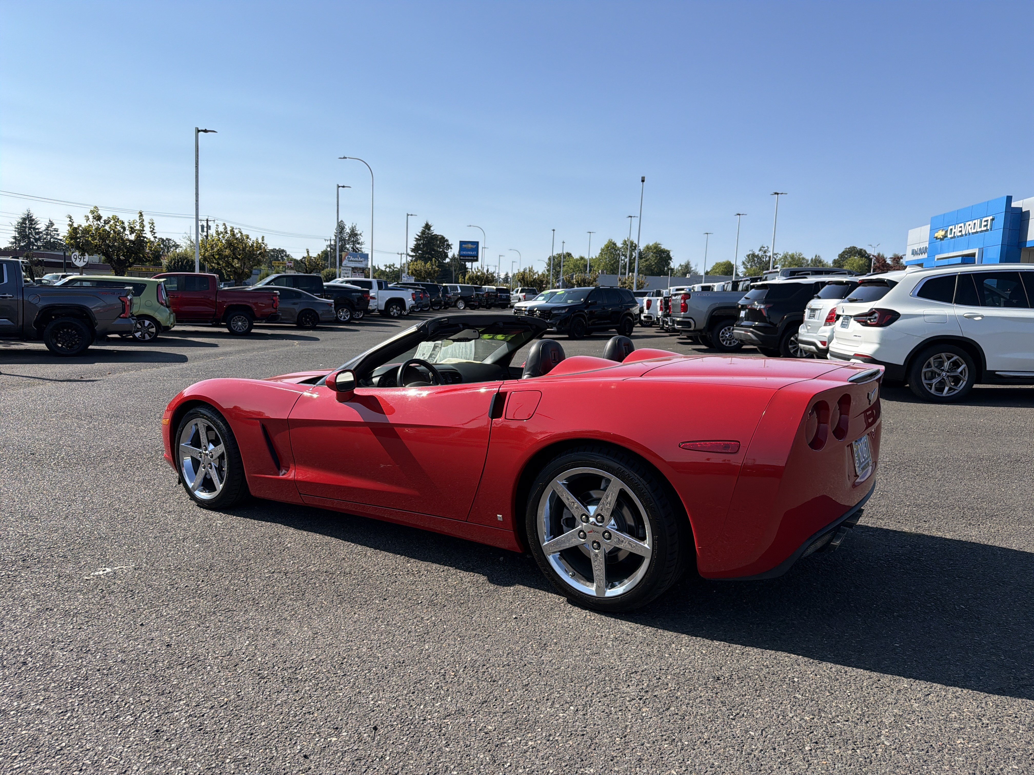 Used 2008 Chevrolet Corvette Convertible w/ Preferred Equipment Group RWD image 3