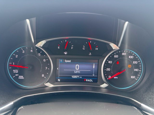 Used 2019 Chevrolet Equinox LT w/ Driver Convenience Package AWD/4WD image 11