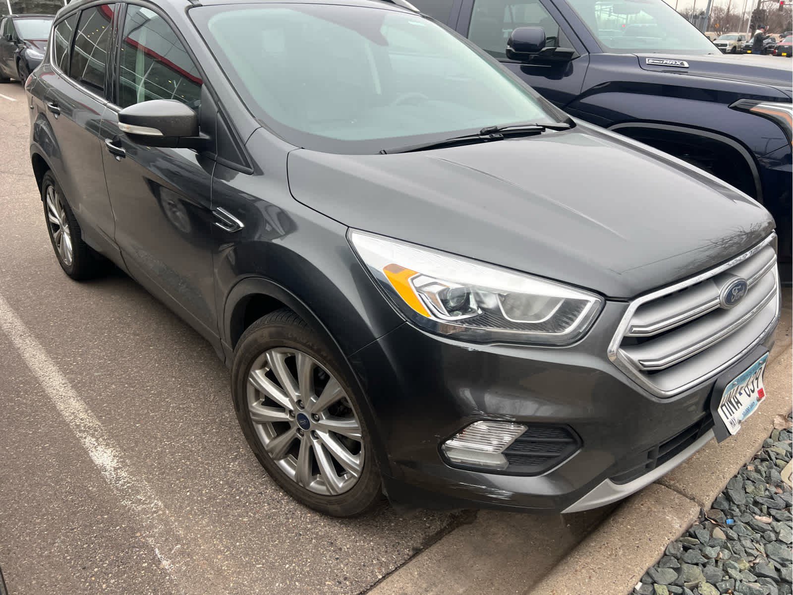 Used 2017 Ford Escape Titanium image 6