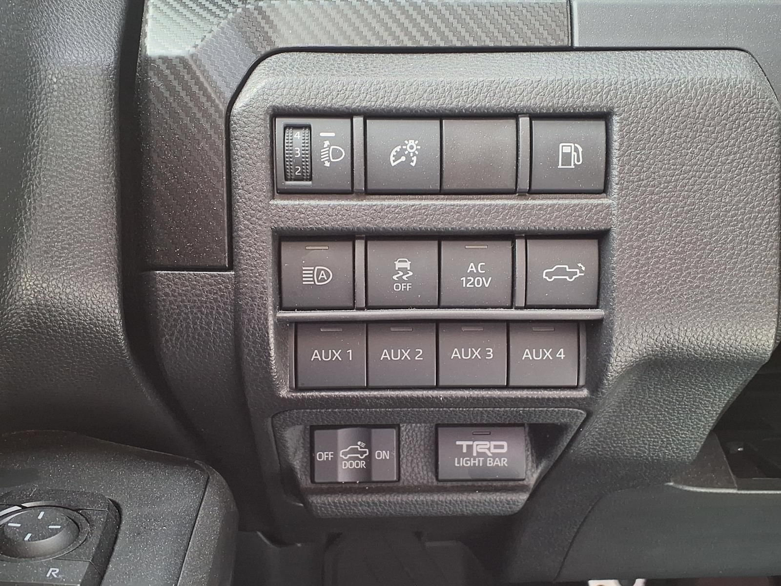 Certified 2025 Toyota Tacoma TRD Pro AWD/4WD image 24
