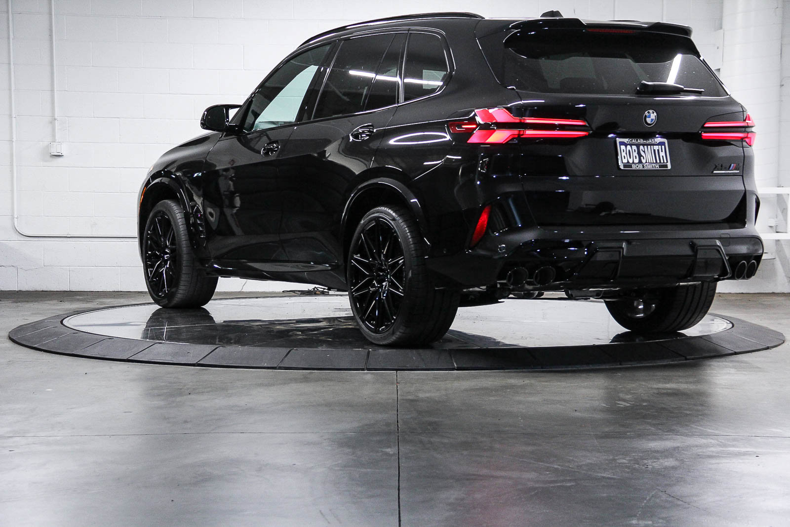 New 2026 BMW X5 M Competition w/ Executive Package AWD/4WD image 4