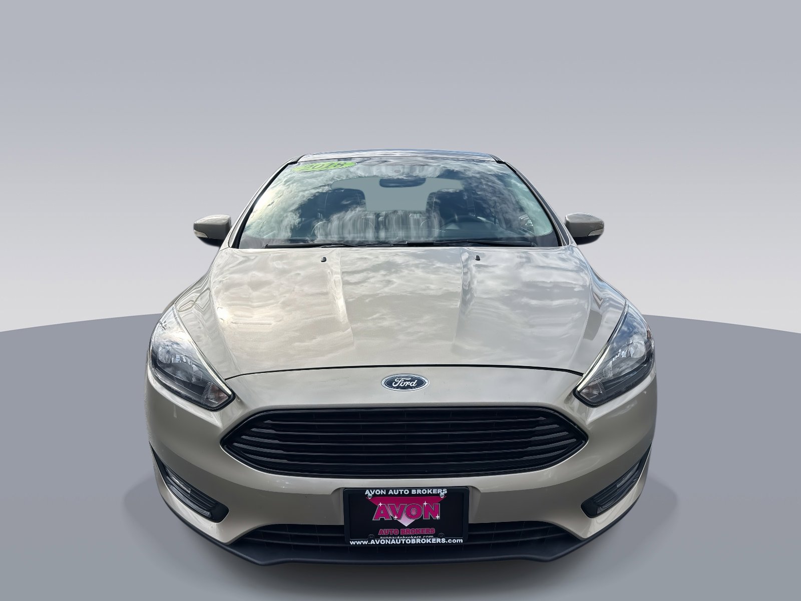 Used 2018 Ford Focus SE w/ SE Appearance Package image 5