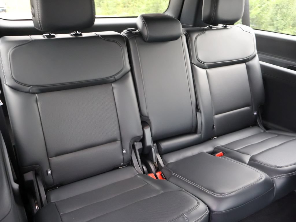 New 2026 Ford Expedition Max Platinum w/ Stealth Appearance Package AWD/4WD image 14