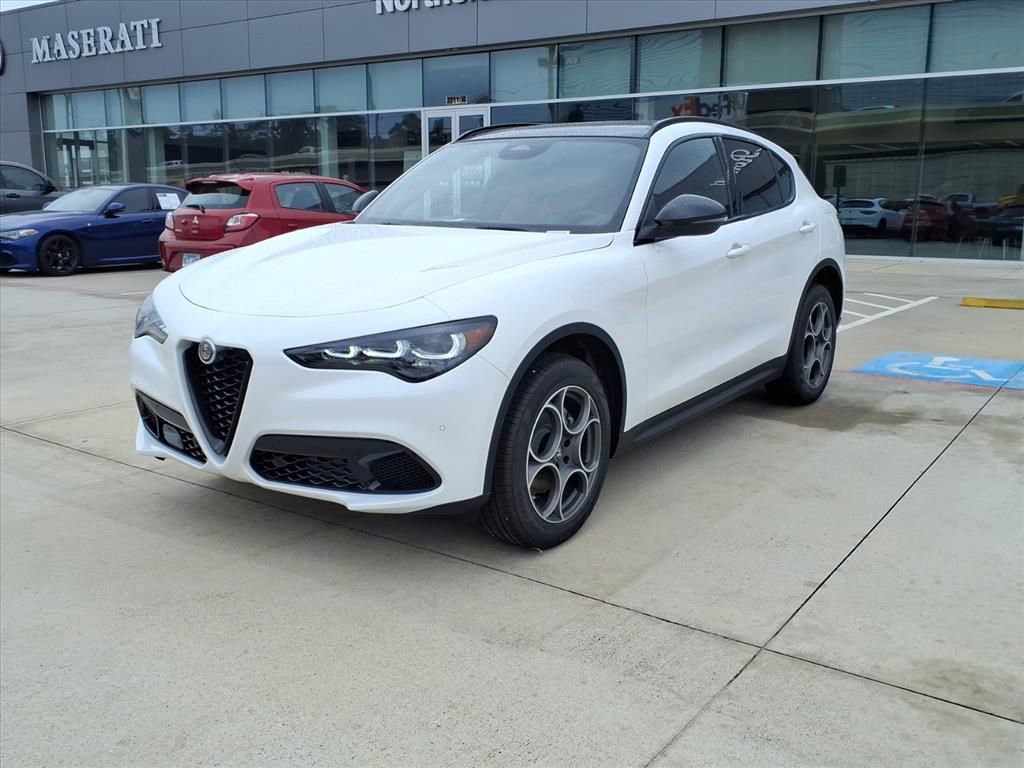 New 2025 Alfa Romeo Stelvio Sprint w/ Convenience Package AWD/4WD image 2