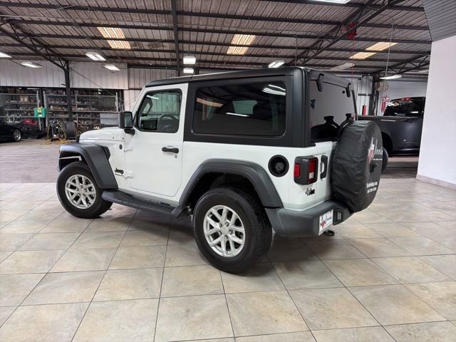 Used 2023 Jeep Wrangler Sport S image 5