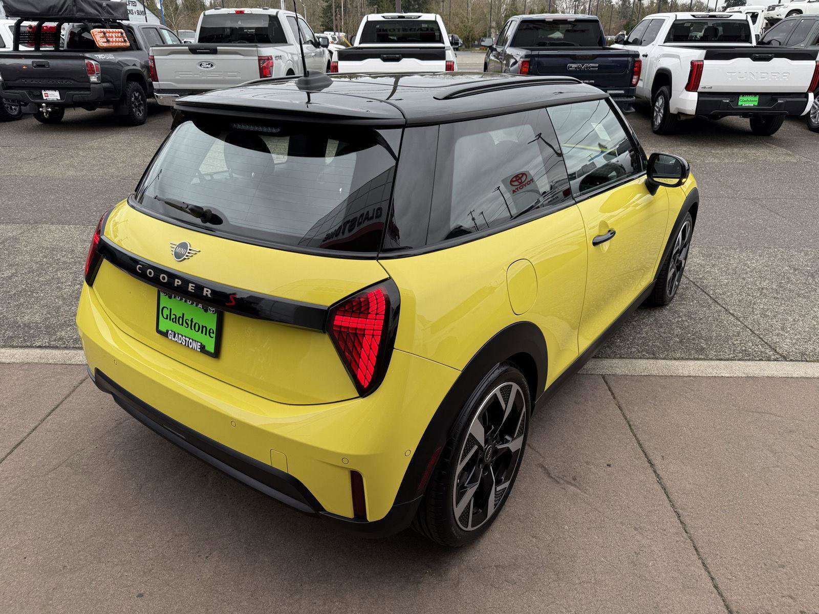 Used 2025 MINI Cooper S image 5